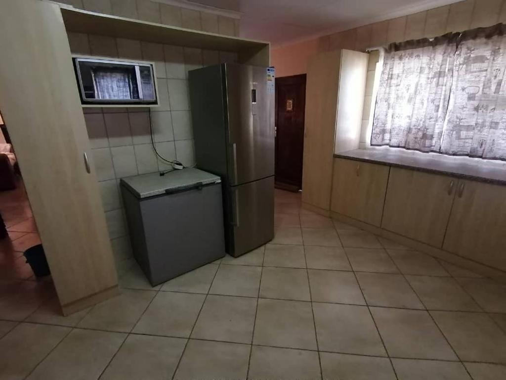 Jjp Self Catering - Three Bedroom House Luderitz Exterior photo